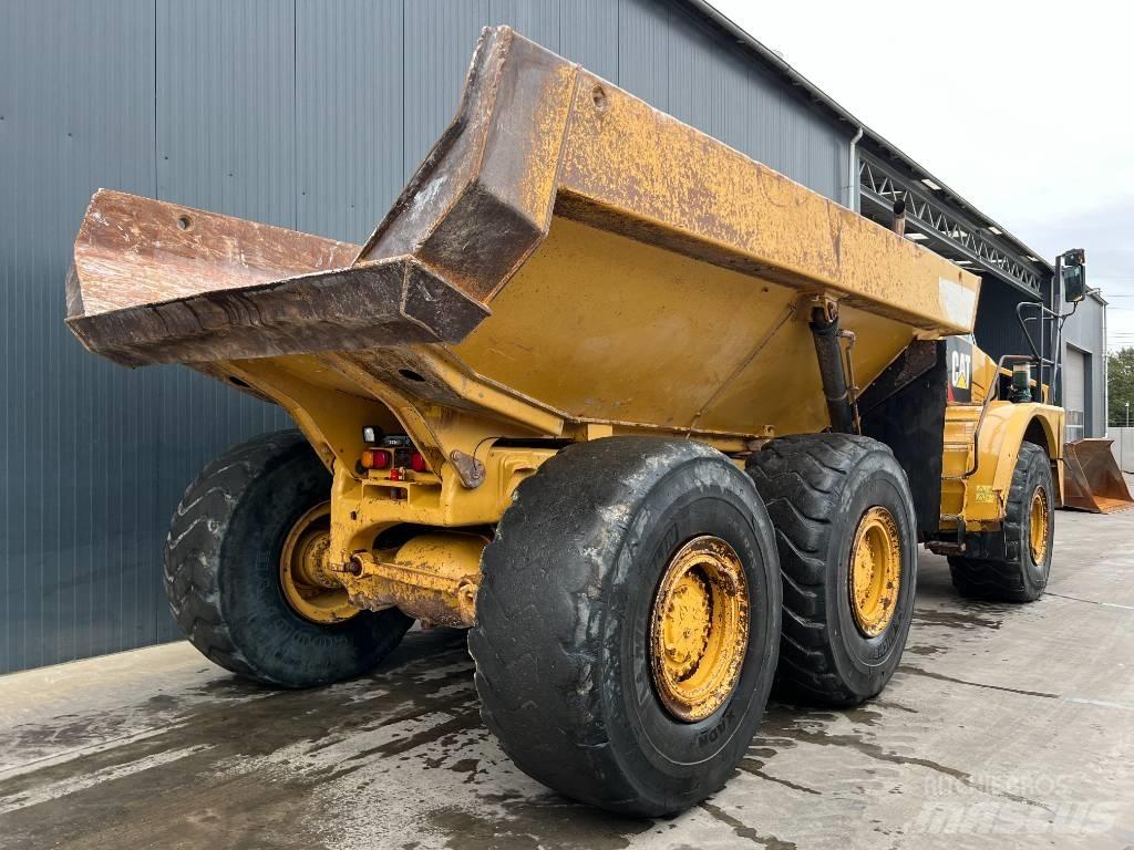 CAT 735B Dúmpers articulados