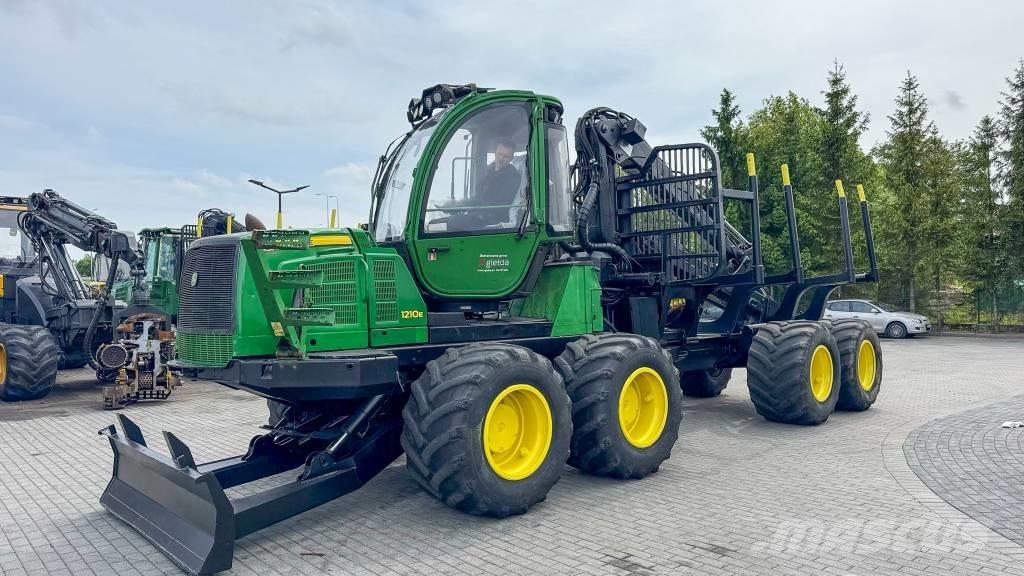 John Deere 1210E Autocargadoras