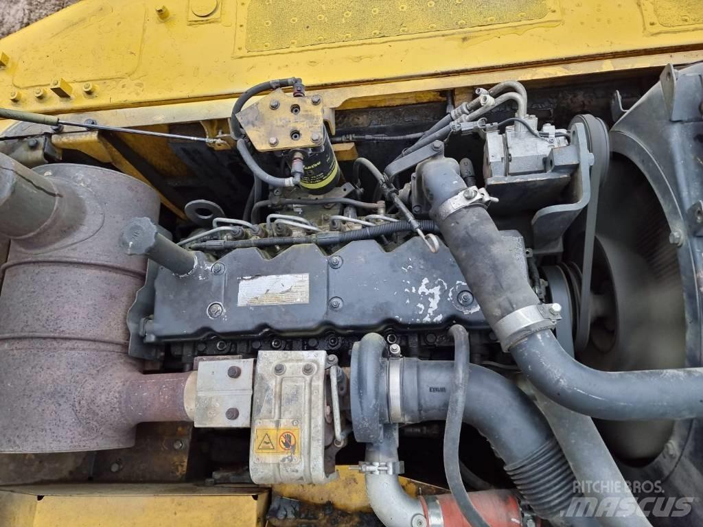 Komatsu PC 210-8 Excavadoras de cadenas