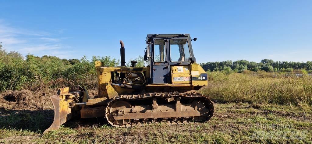 Komatsu D 58 E-1 Buldozer sobre oruga