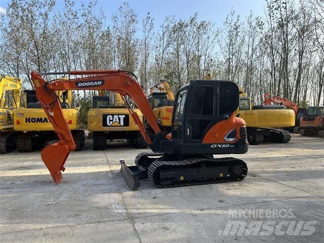 Doosan DX 60 Mini excavadoras < 7t