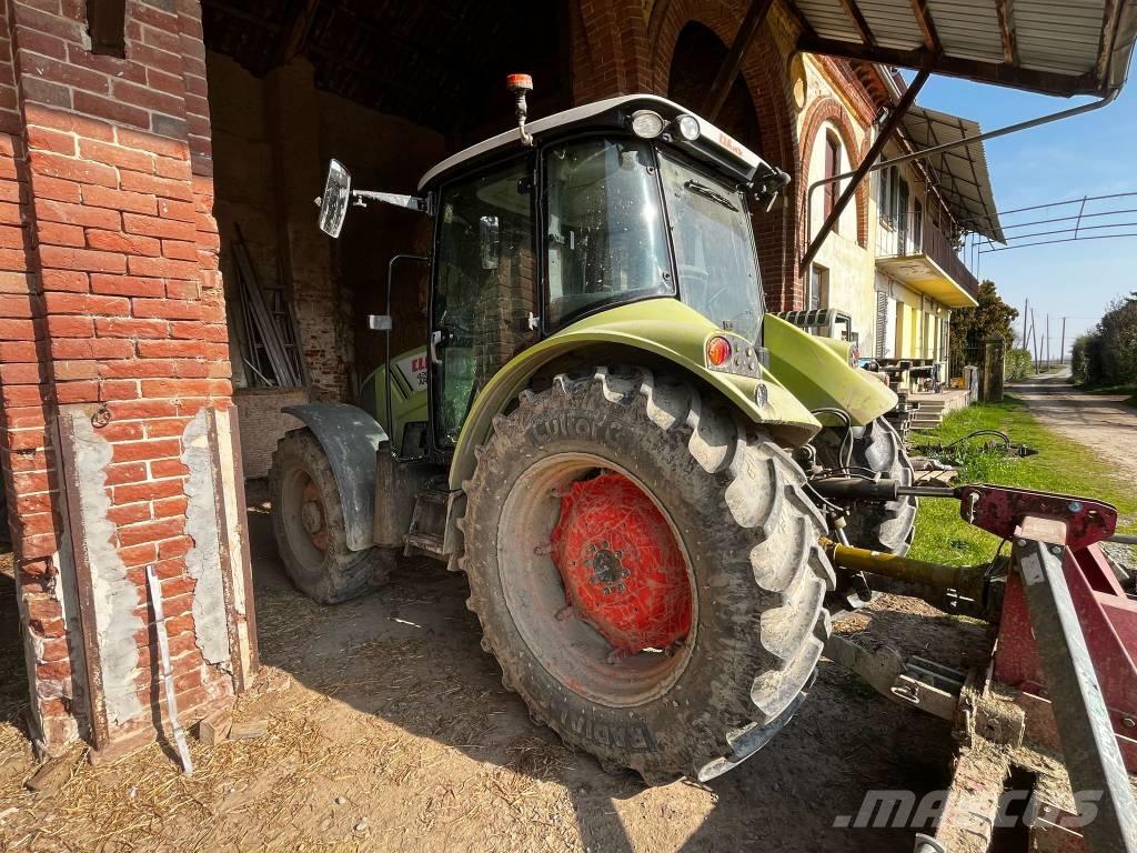 CLAAS Arion 420 Tractores