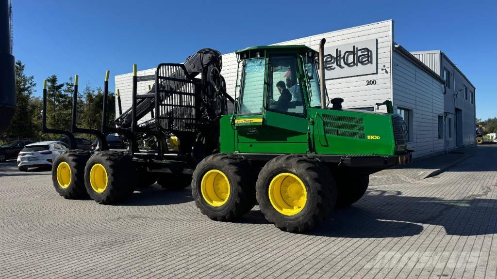 John Deere 1110 D Autocargadoras