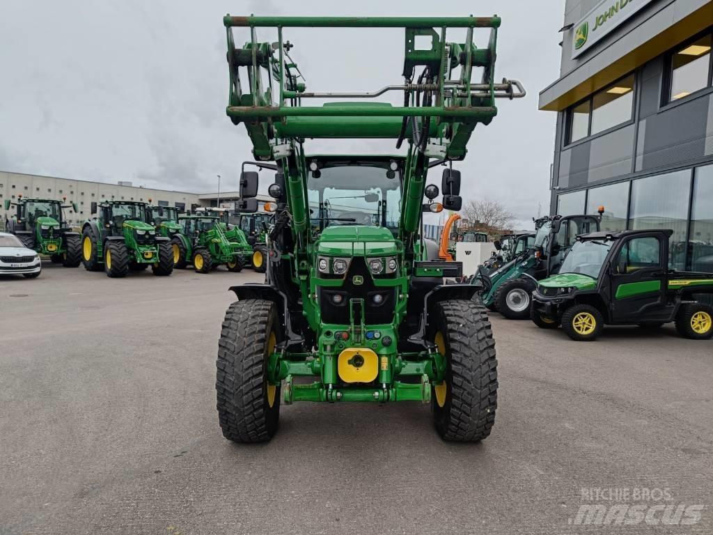 John Deere 6115 RC Tractores