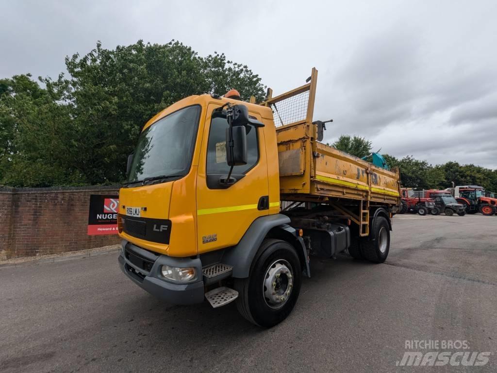DAF LF 55.220 Camiones bañeras basculantes o volquetes