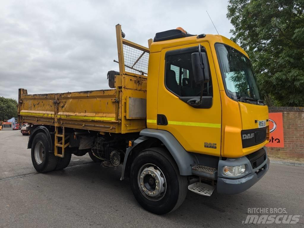 DAF LF 55.220 Camiones bañeras basculantes o volquetes