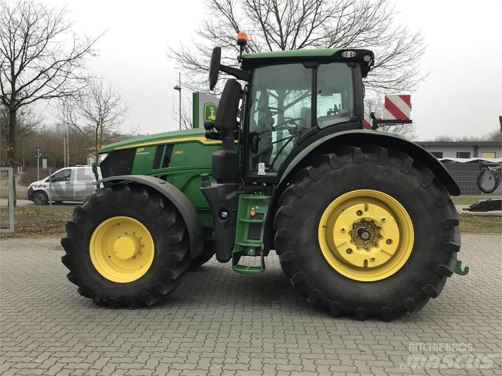 John Deere 6R 250 Tractores