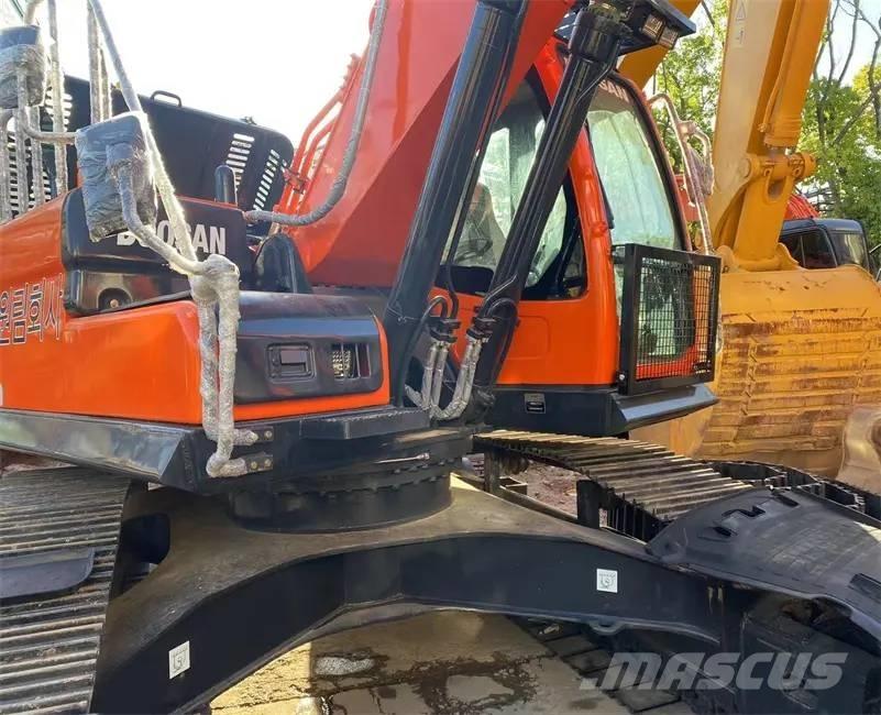 Doosan DX300LC-9C Excavadoras de cadenas
