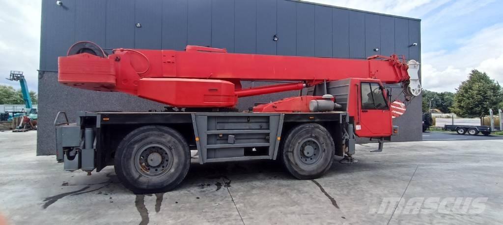 PPM ATT 400 Grúas autopropulsadas