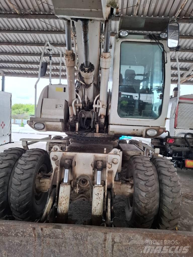 JCB JCB JS 175W Excavadoras de ruedas