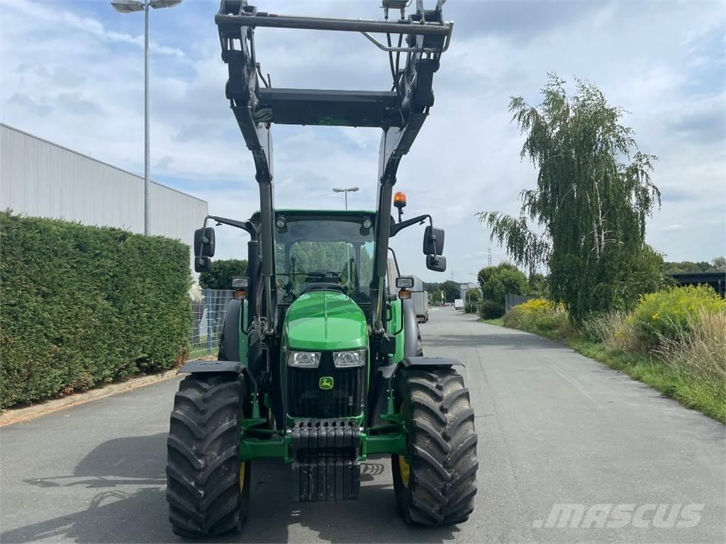 John Deere 5100M Tractores