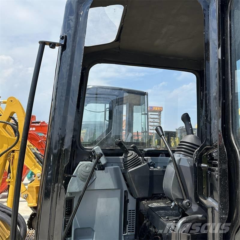CAT 303.5 E Mini excavadoras < 7t