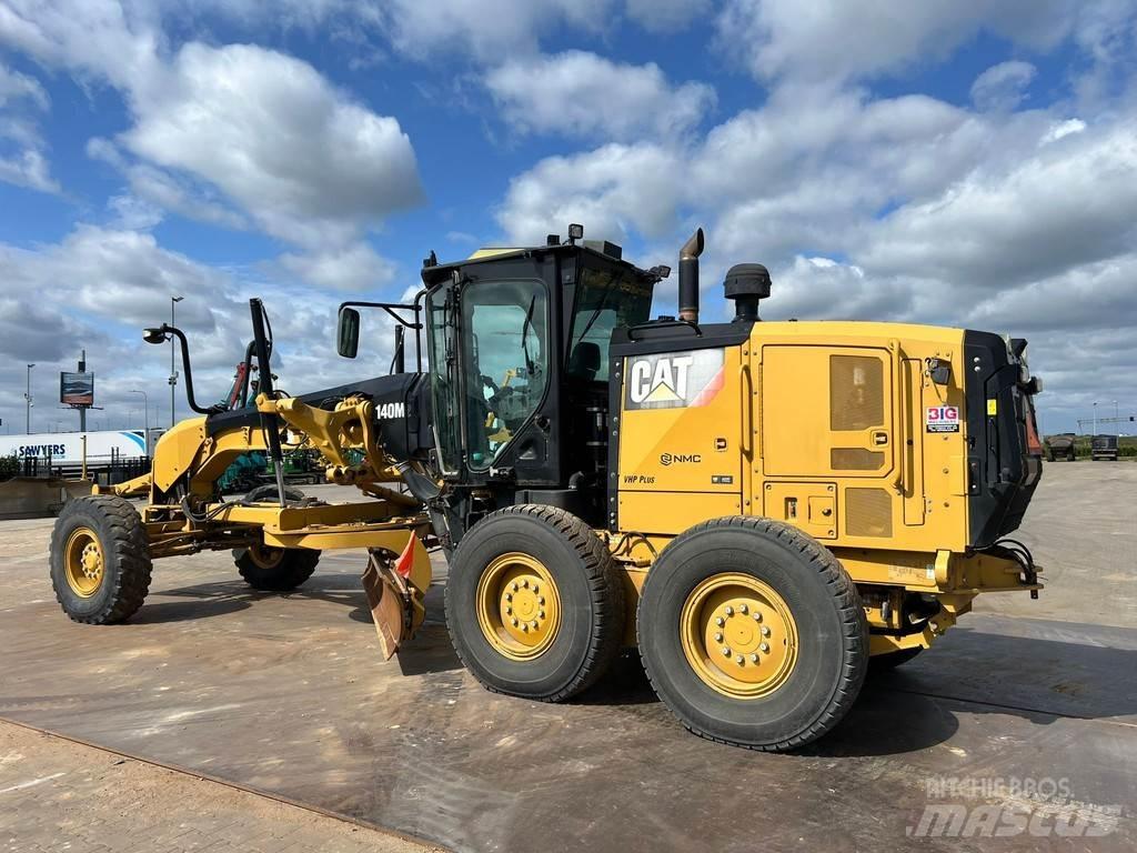 CAT 140M2 Motoniveladoras