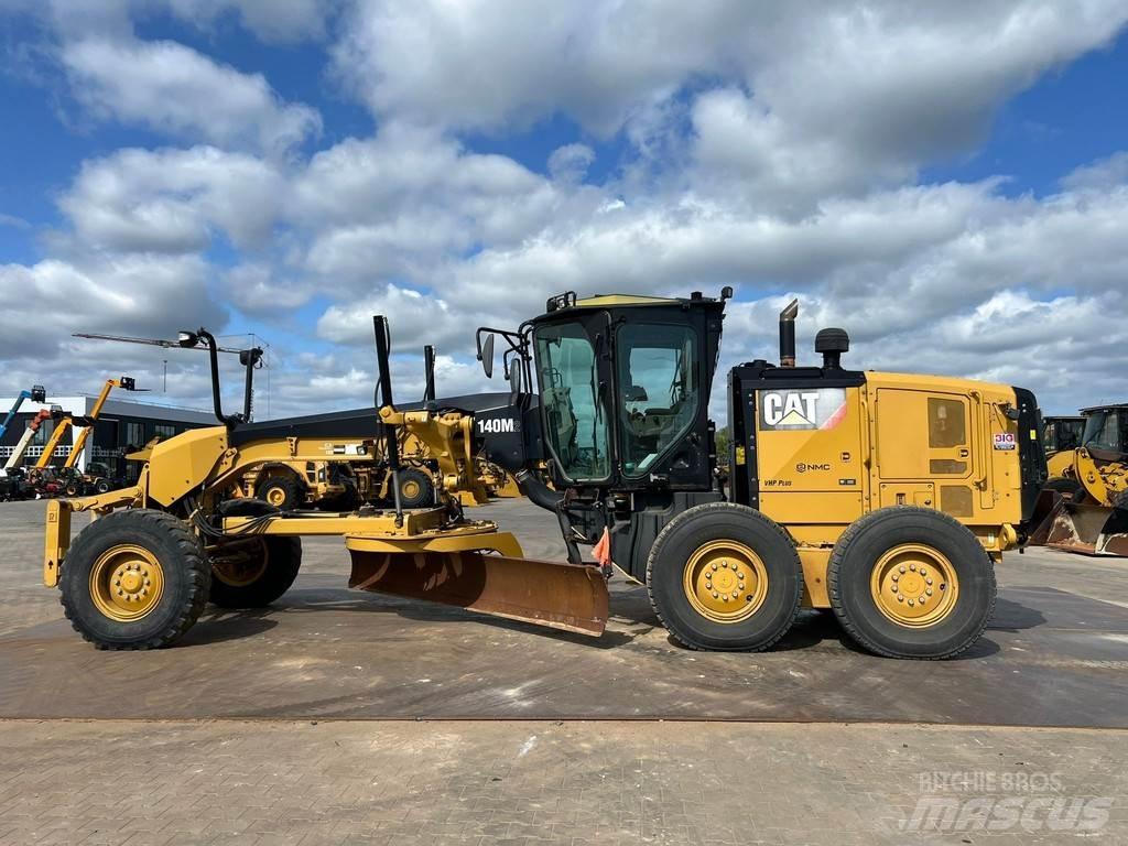 CAT 140M2 Motoniveladoras