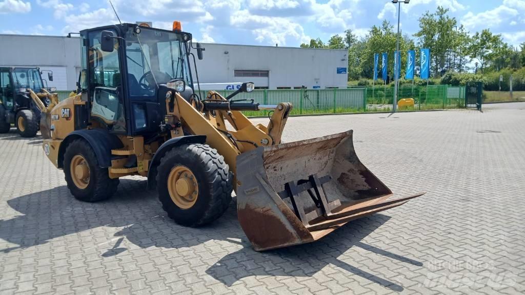 CAT 907 M Cargadoras sobre ruedas