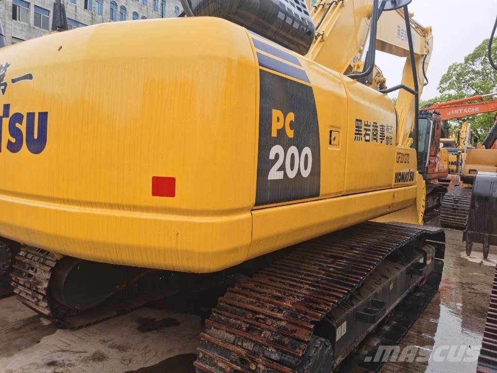 Komatsu PC 200-8 Excavadoras de cadenas