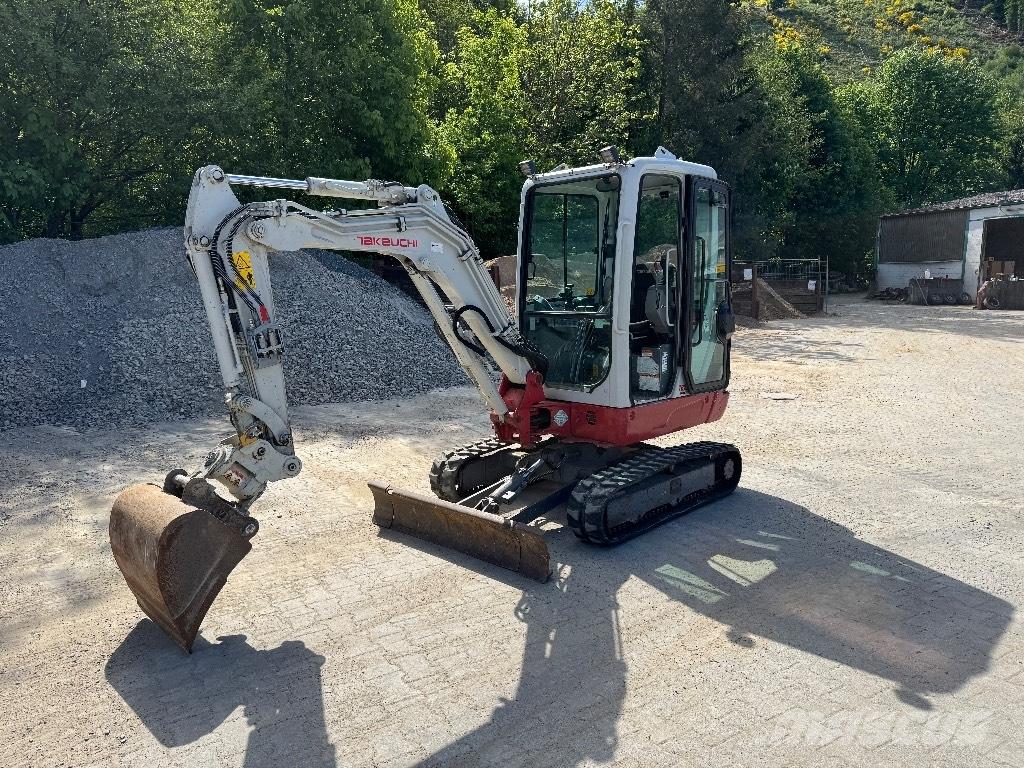 Takeuchi TB 225 Mini excavadoras < 7t