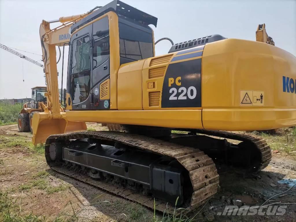 Komatsu PC 220-8 Excavadoras de cadenas