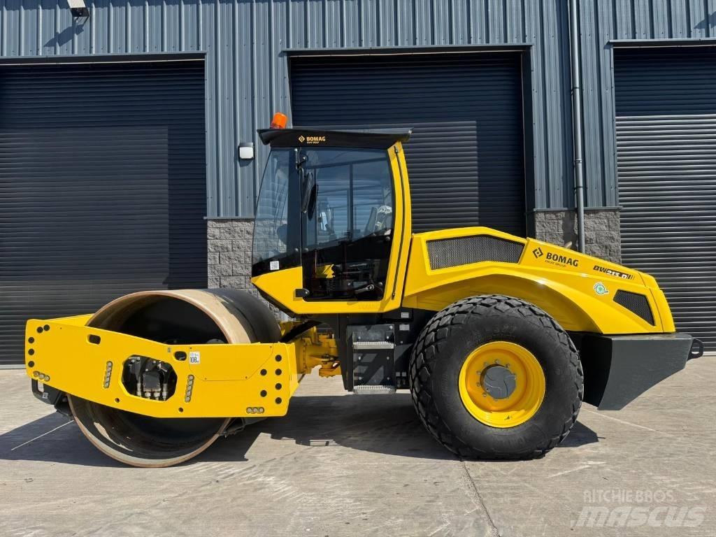 Bomag BW 213 D H-2 Rodillos de un solo tambor
