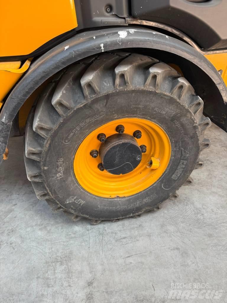 JCB 406 Cargadoras sobre ruedas