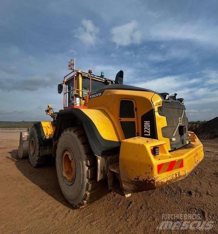 Volvo L 220 H Cargadoras sobre ruedas