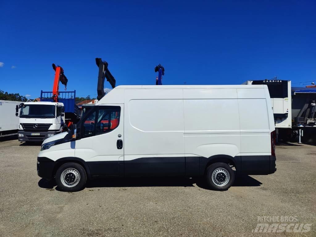 Iveco Daily 35 S 14 Furgonetas /Furgón