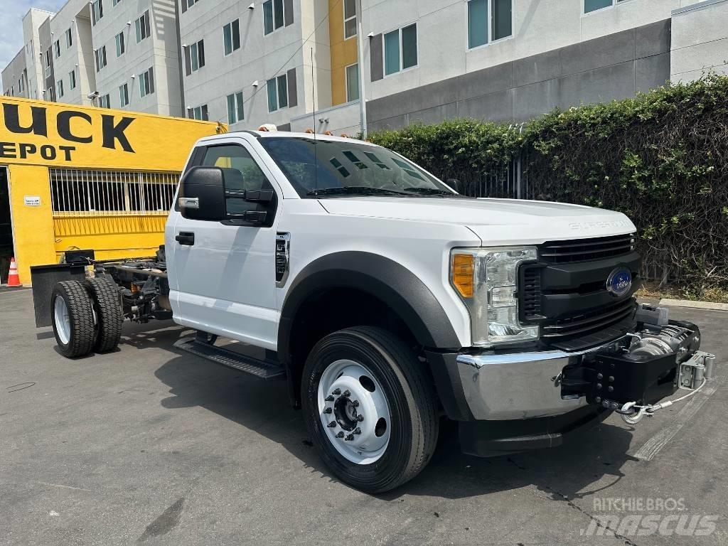 Ford F 550 Camiones chasis