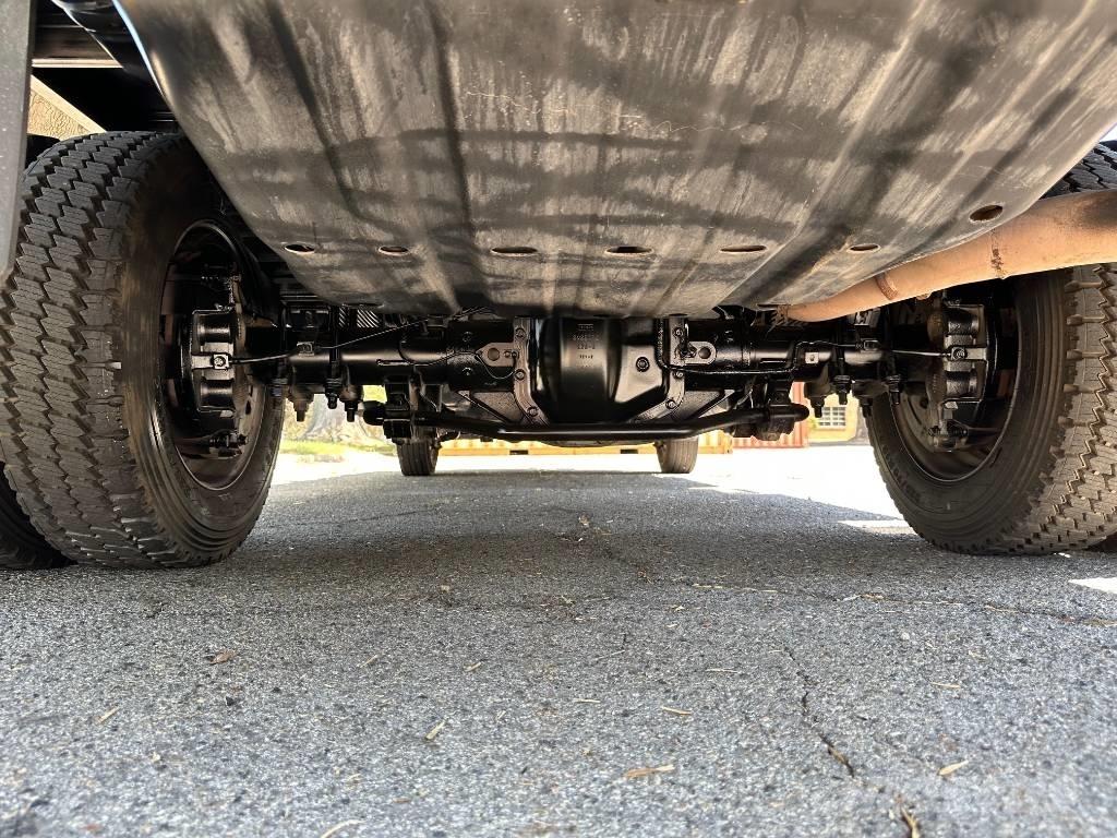 Ford F 550 Camiones volquete para virutas de madera