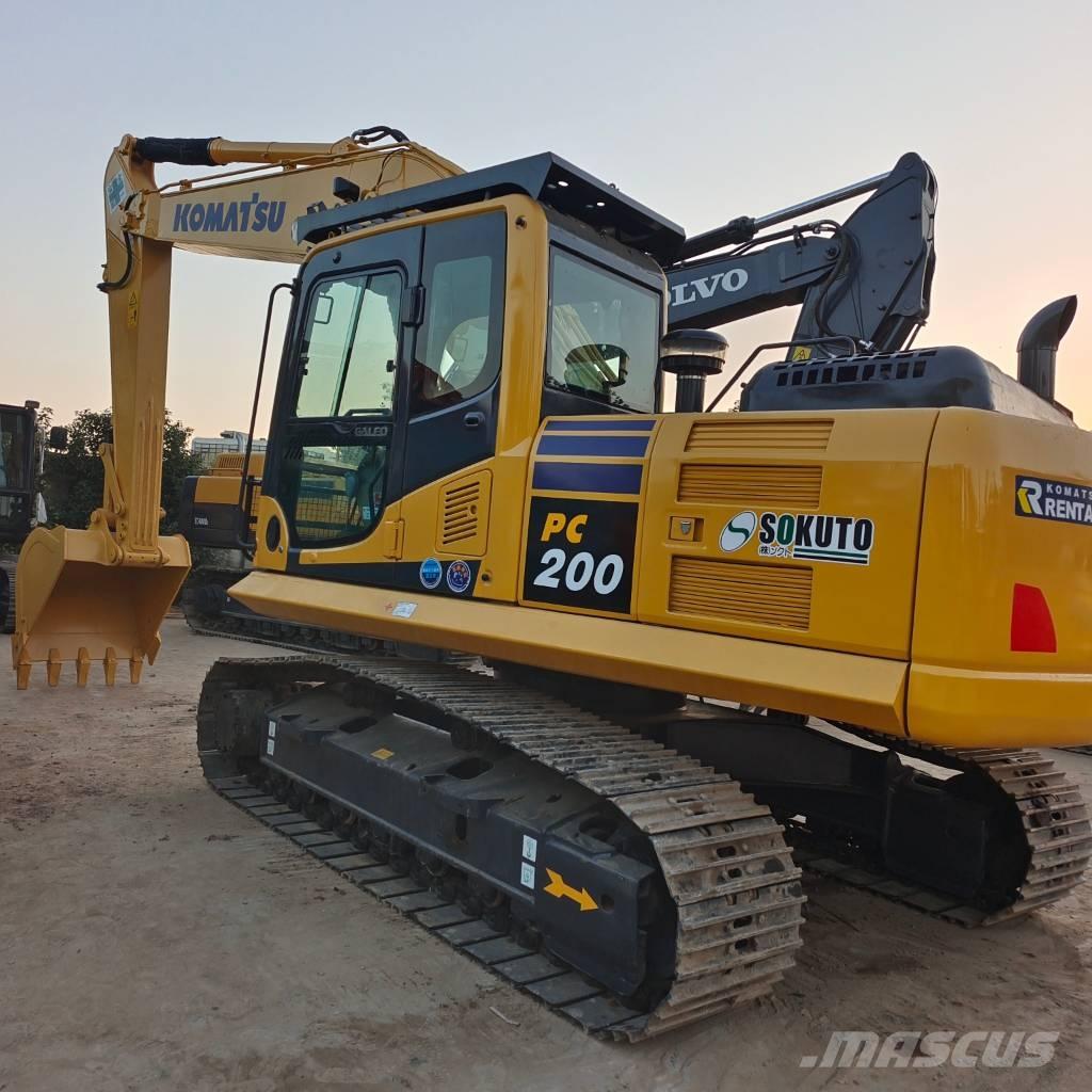 Komatsu PC 200-8 Excavadoras de cadenas