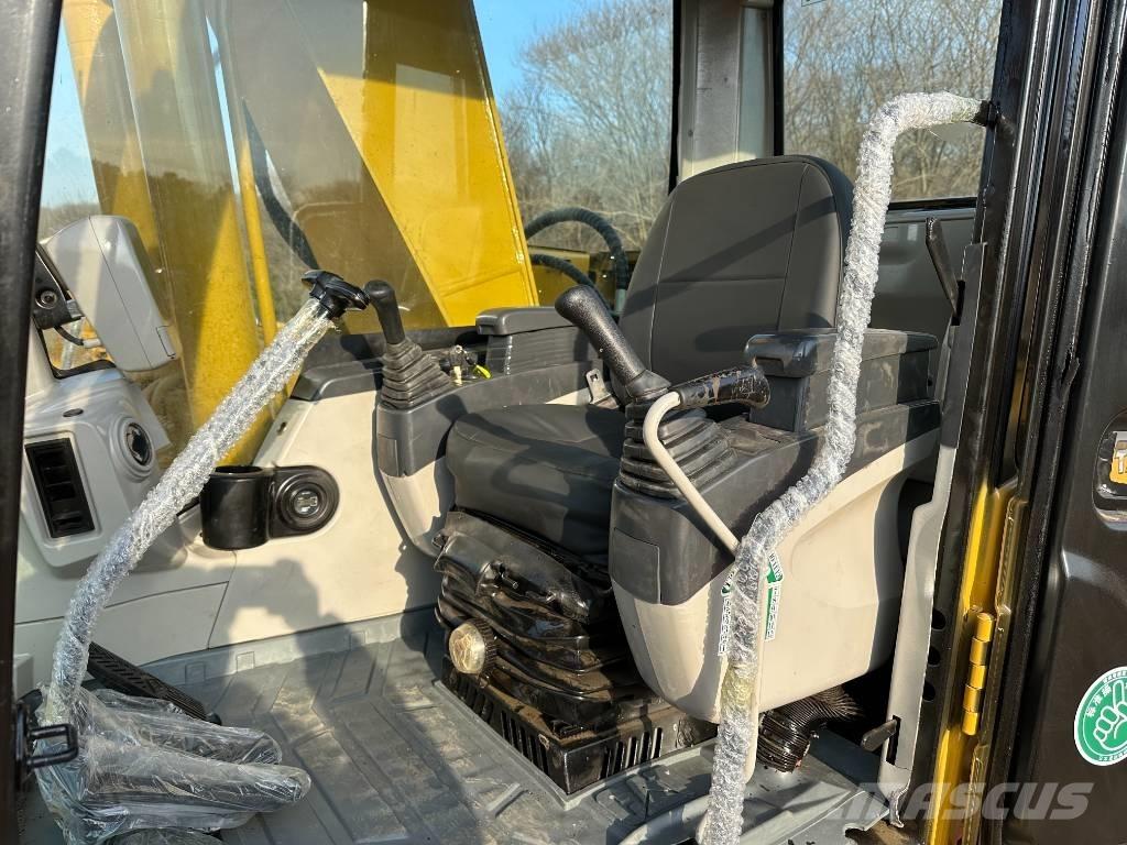 CAT 320 C L Excavadoras anfibio