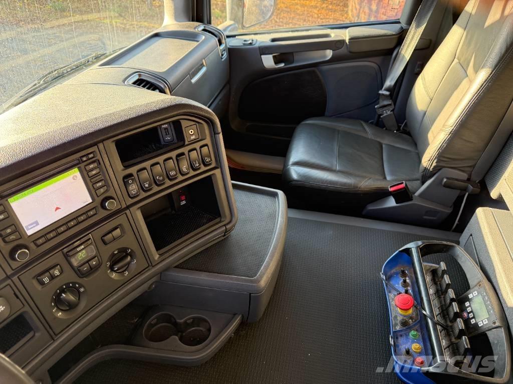 Scania G490 8x2 Camiones con gancho