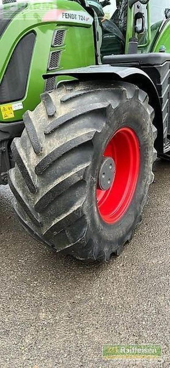 Fendt 724 vario Tractores