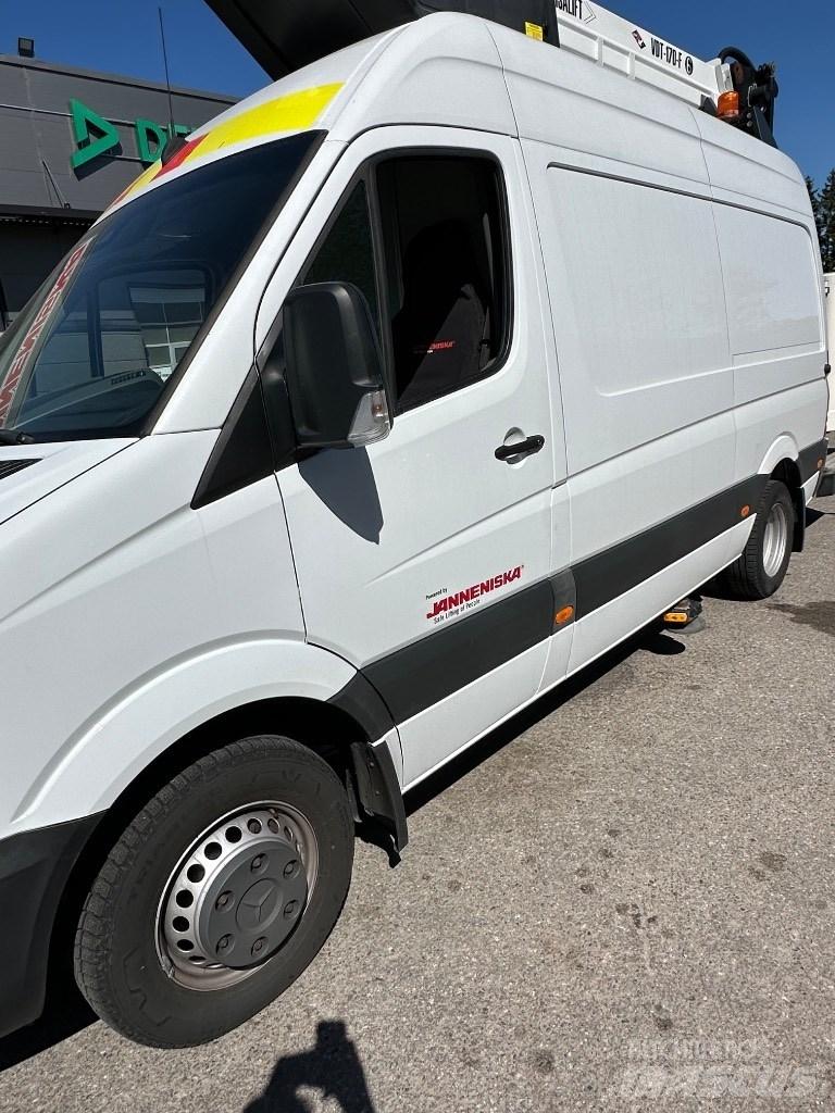VERSALIFT VDT-170-F Plataformas sobre camión