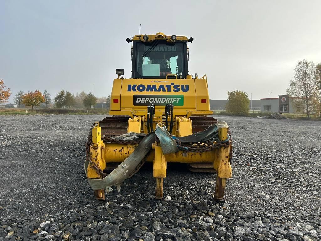 Komatsu D 85 PXi-18 Buldozer sobre oruga