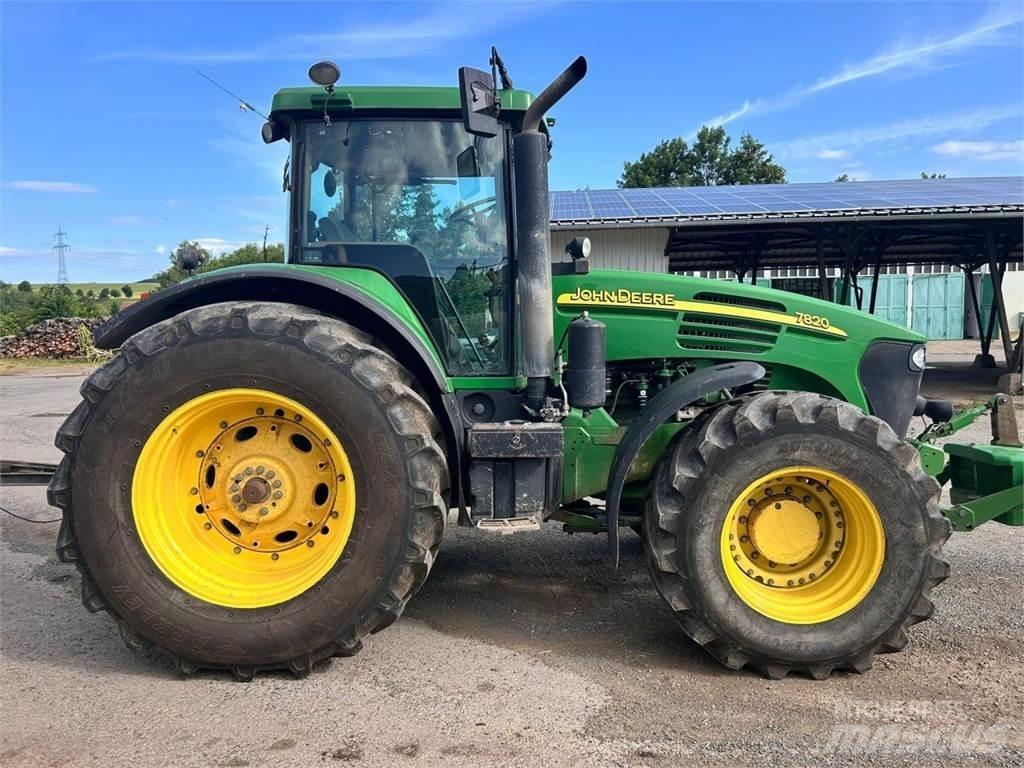 John Deere 7820 Tractores