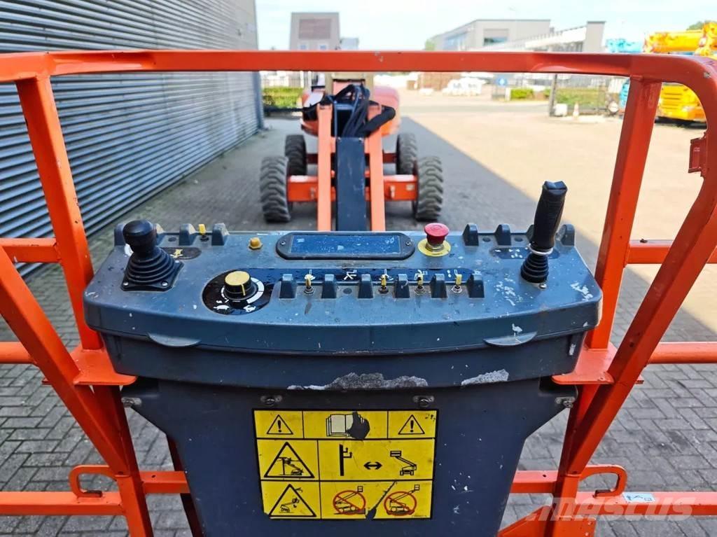 JLG E600 JP Plataforma de trabajo articulada