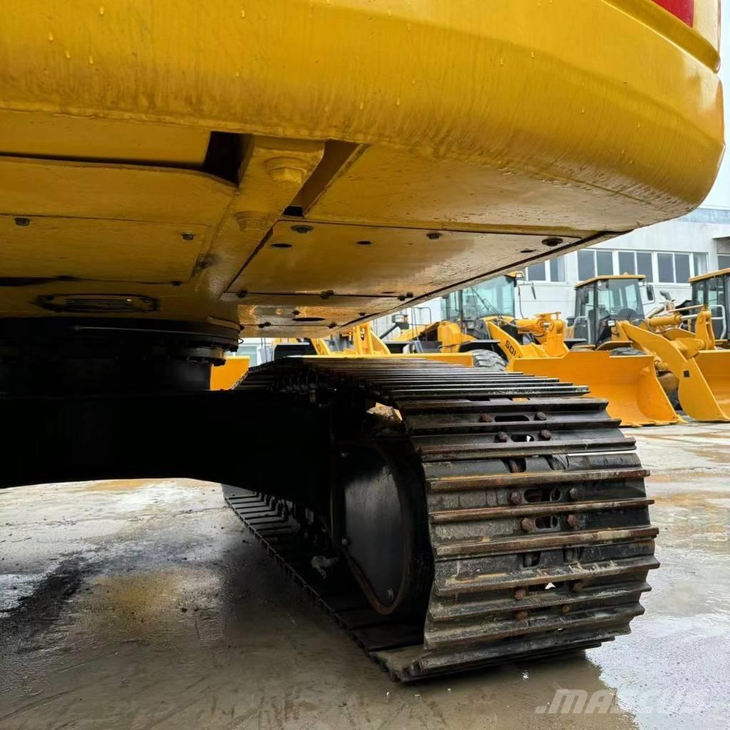 Komatsu PC 220-8 Excavadoras de cadenas