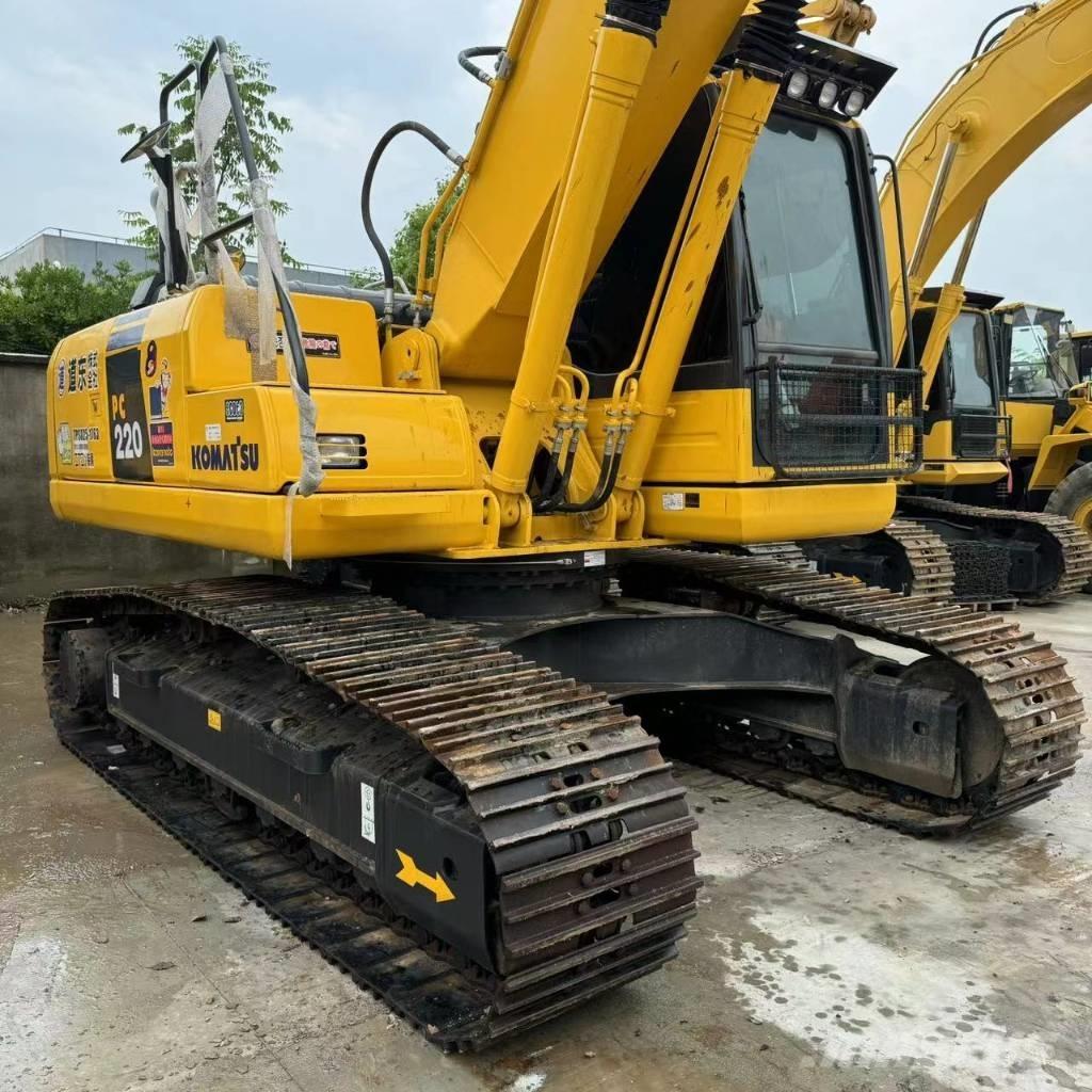 Komatsu PC 220-8 Excavadoras de cadenas