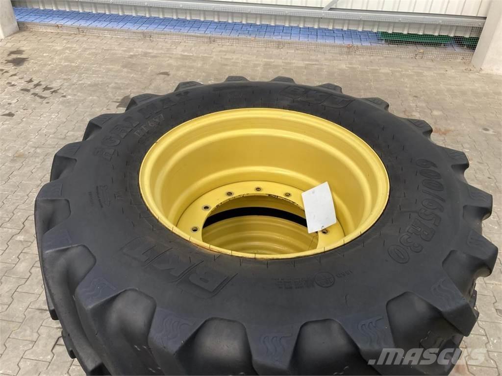 BKT 600/65R30 Neumáticos, ruedas y llantas