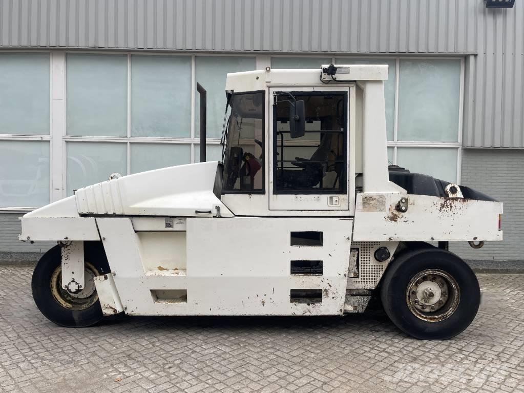 CAT PF 300 B     2002 Rodillos de doble tambor
