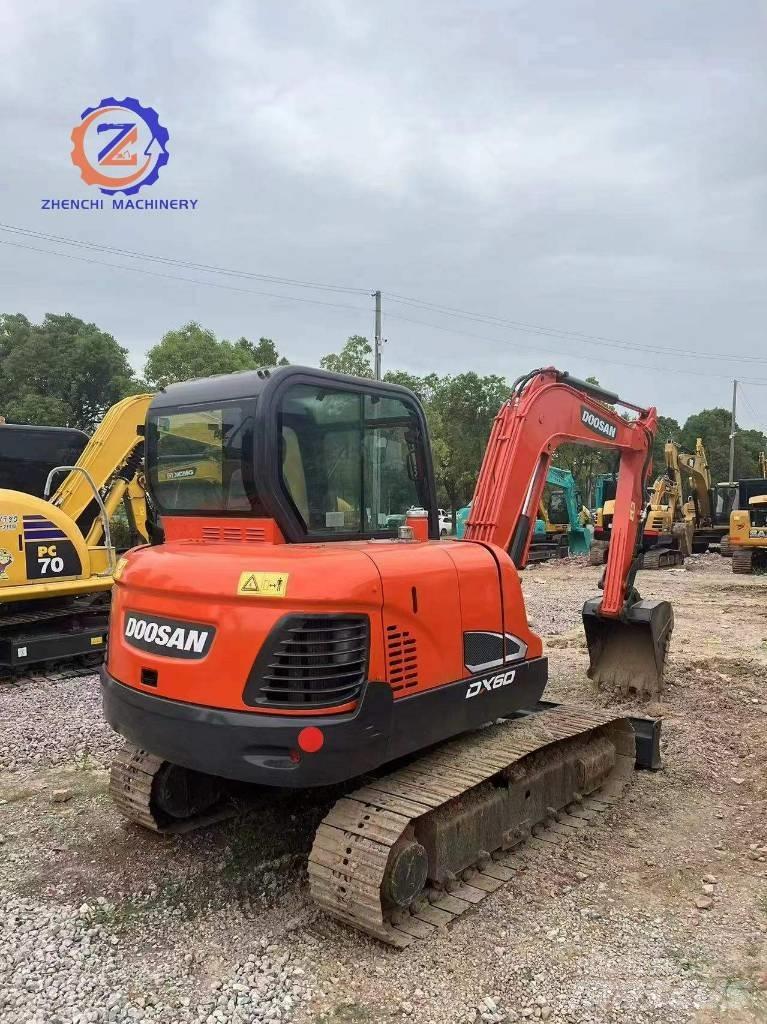 Doosan DX 60 Mini excavadoras < 7t