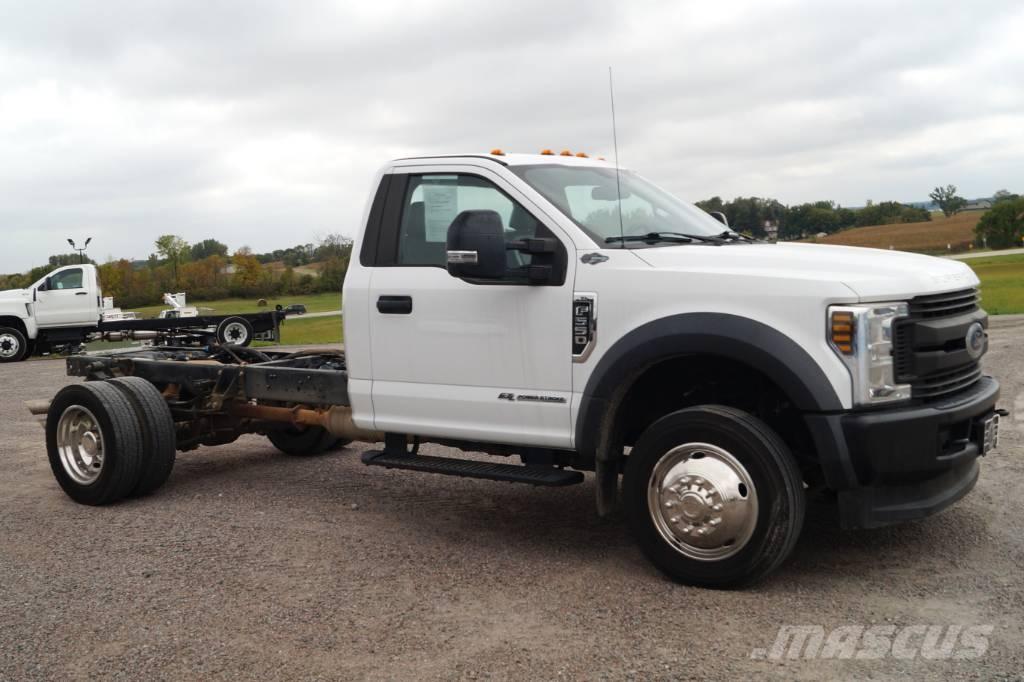 Ford F 550 XL SD Camiones chasis