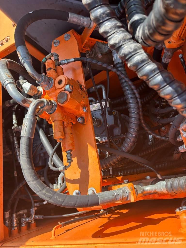 Doosan DX 210 W Excavadoras de ruedas
