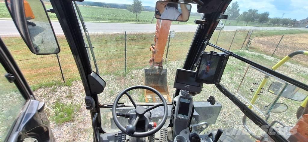 Hitachi ZX170W Retrocargadoras