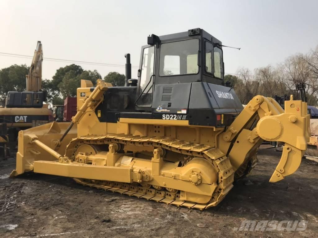 Shantui SD 16 Buldozer sobre oruga