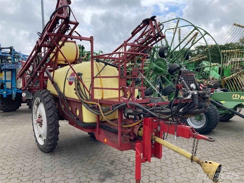 Hardi TYZ 2400 Pulverizadores arrastrados