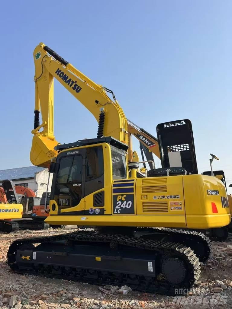 Komatsu 240-8 Excavadoras de cadenas