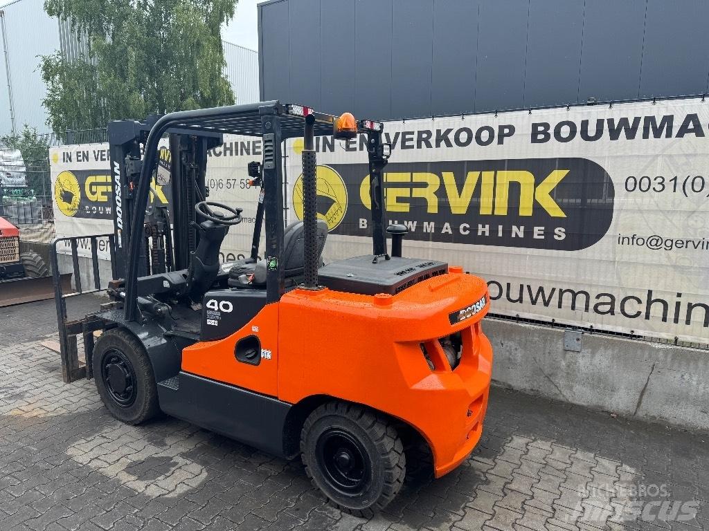 Doosan D 40 SC-7 Carretillas diesel