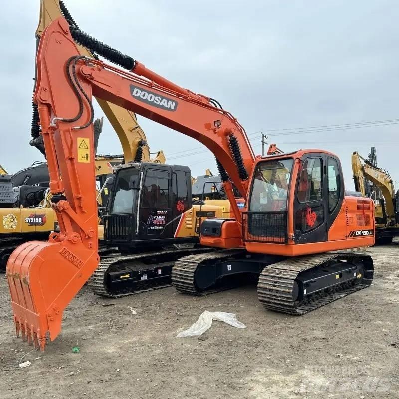 Doosan DX150 Excavadoras de cadenas