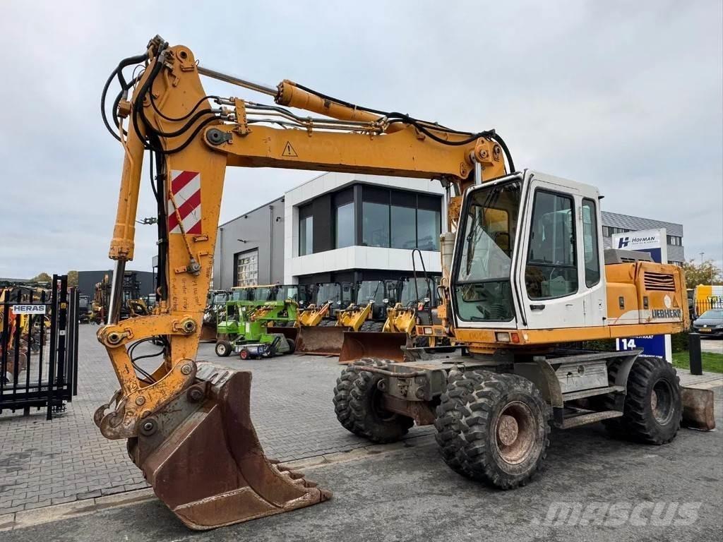 Liebherr A924 Excavadoras de ruedas